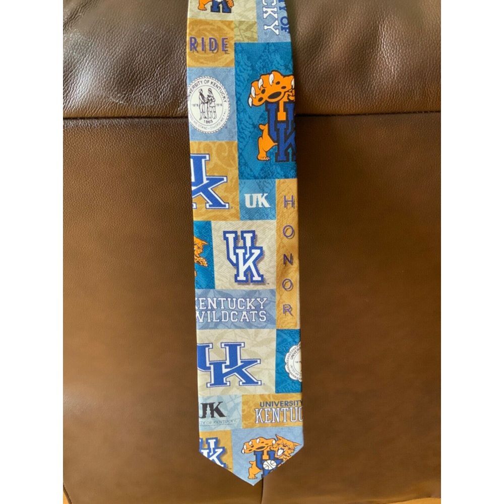 University Of Kentucky Men's Tie 100% Silk UK Logo Eagle Wings Wildcats